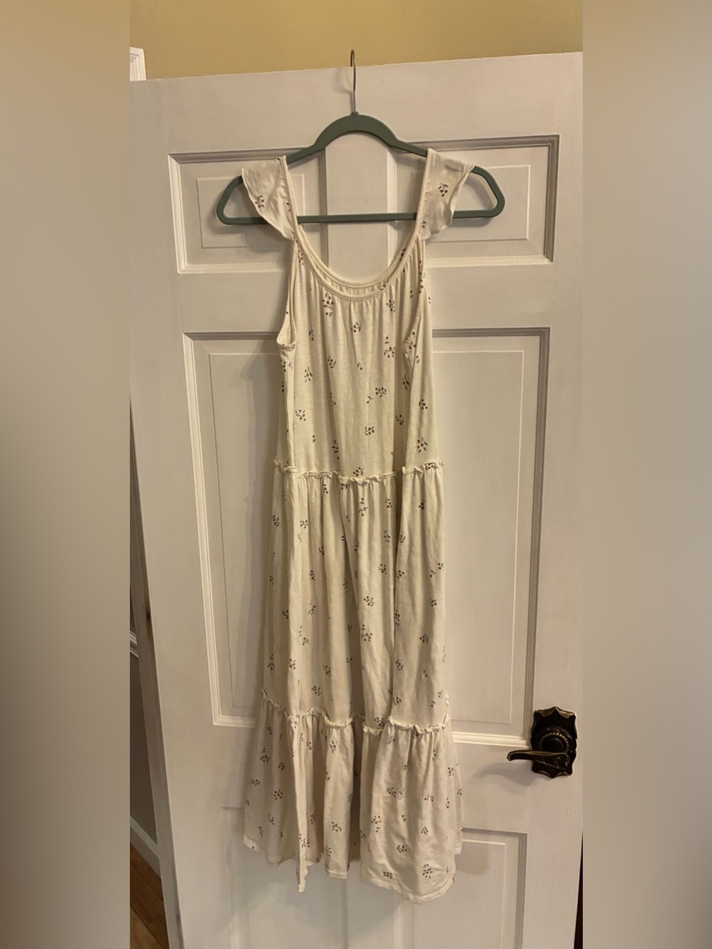 Women’s Easy Peasy Cream Floral Tiered Maxi Dress Size Small